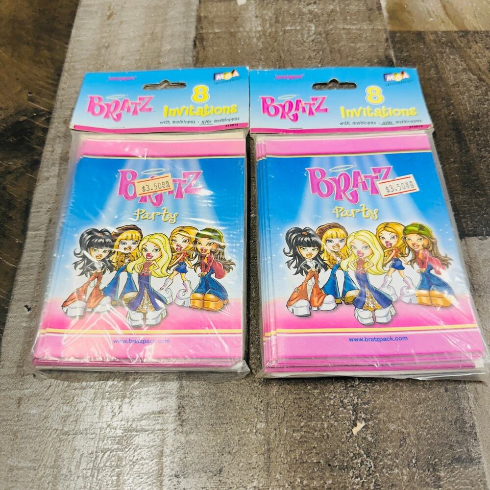 2 Bratz Doll Party Invitations Envelopes 8cts 2002 Unique mga Birthday Vtg Y2k